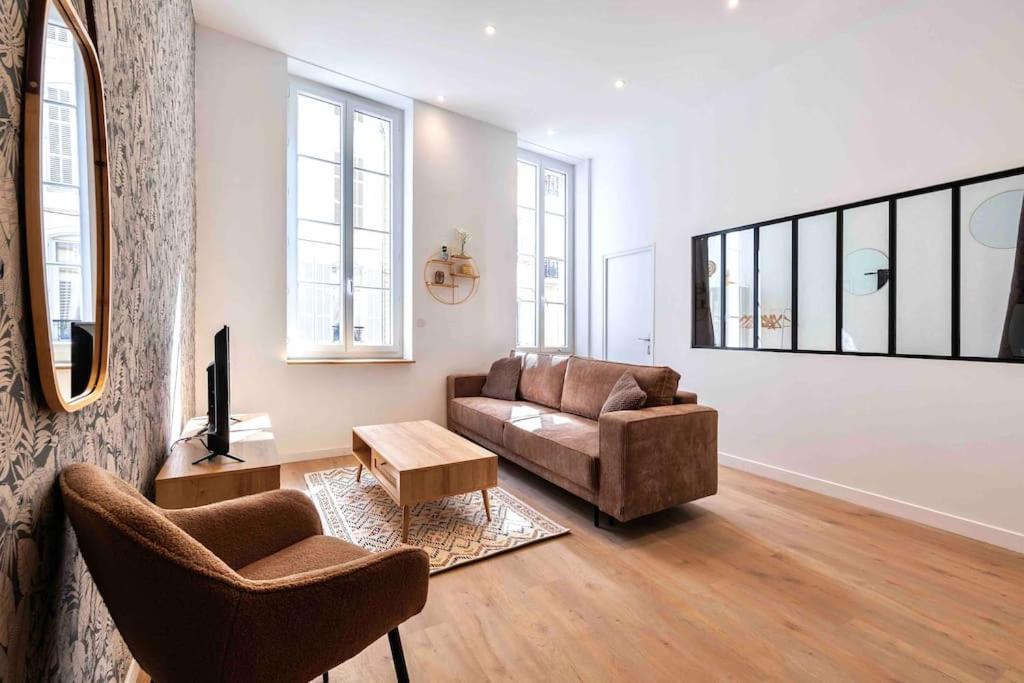 Vieux Port, Ferreol 6eme, 8 Personnes * Marseilles